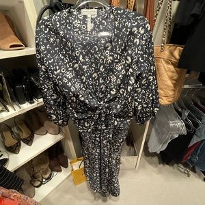 Bought at the Montage In LA after baby. Never wore but still cute. BO by Sun